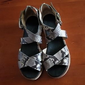 MICHAEL KORS DARBY EMBOSSED LEATHER ESPADRILLE